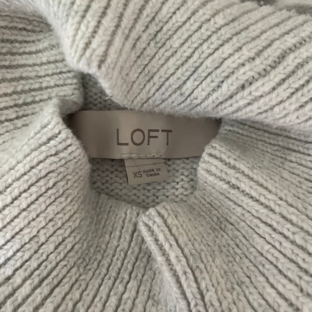 LOFT Knit Mock Neck Sweater sz XS Gray White Sherpa Polar Bear Preppy Clean Girl - Picture 2 of 10